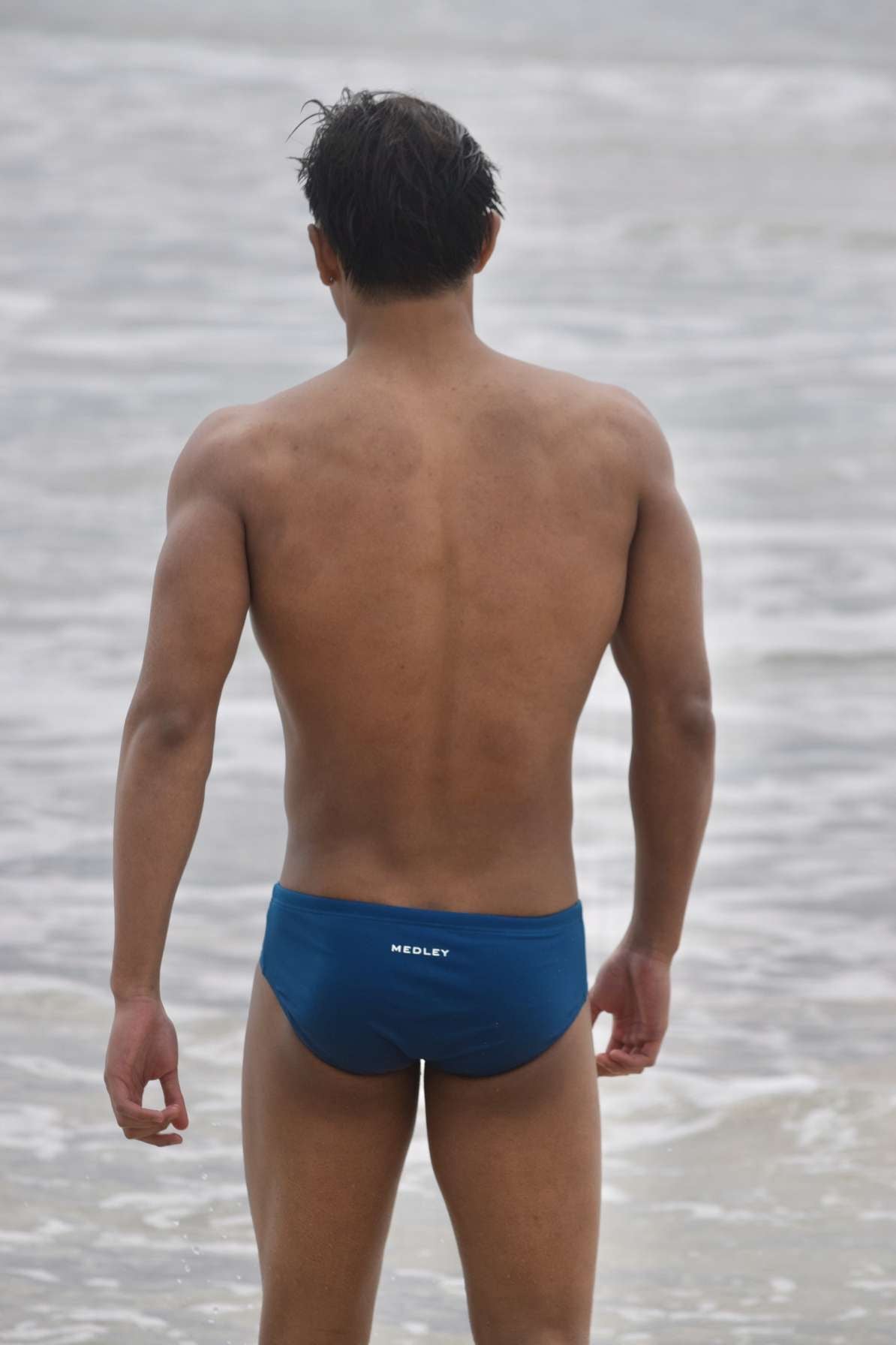 Momentum Cut in Petrol Blue